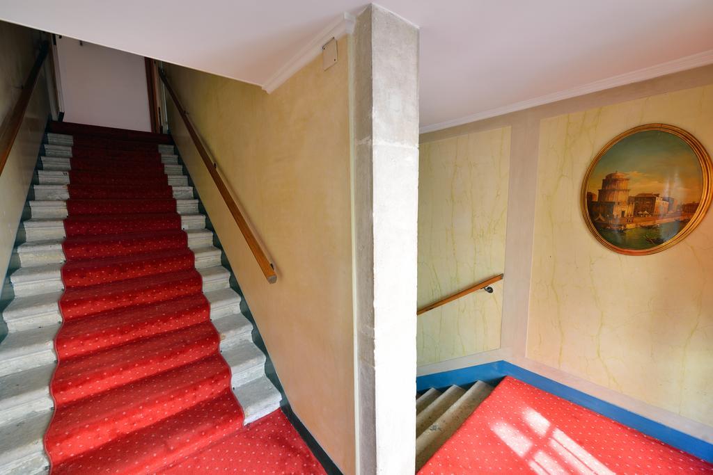 Residenza Ruga Giuffa Castello  Экстерьер фото
